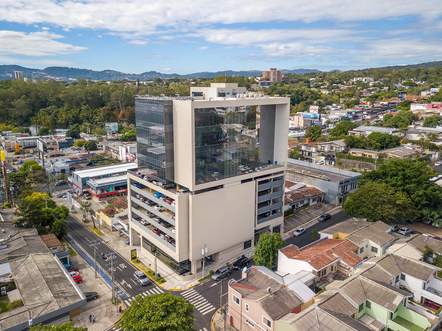 CENTRO CORPORATIVO 87